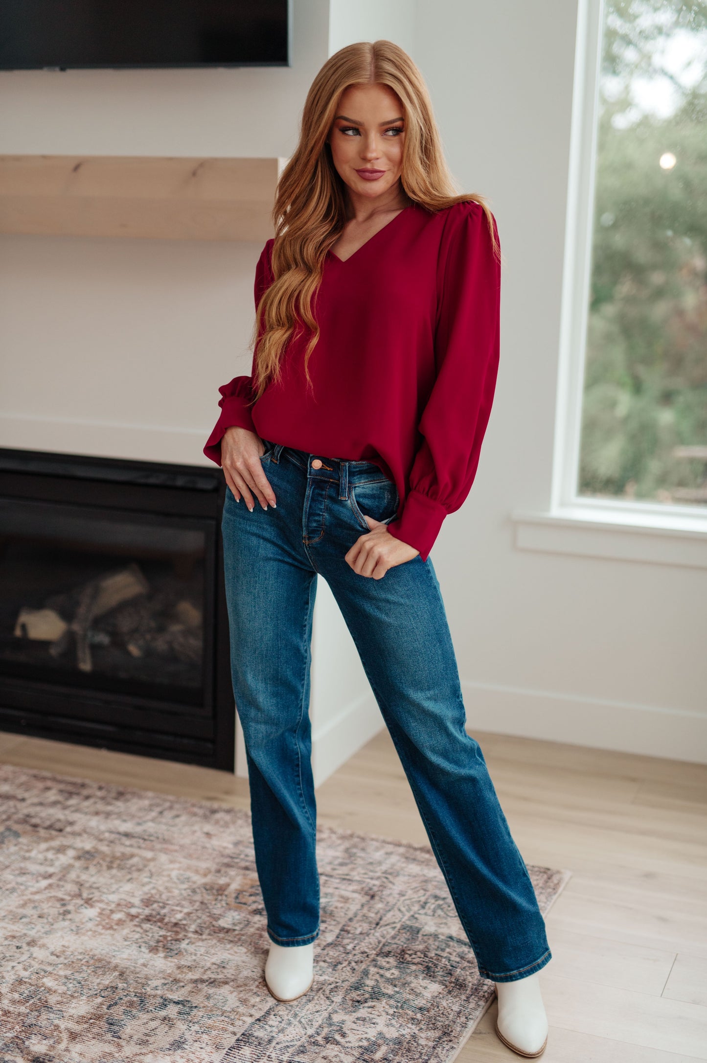 Blusa con escote en V "Back in Business"