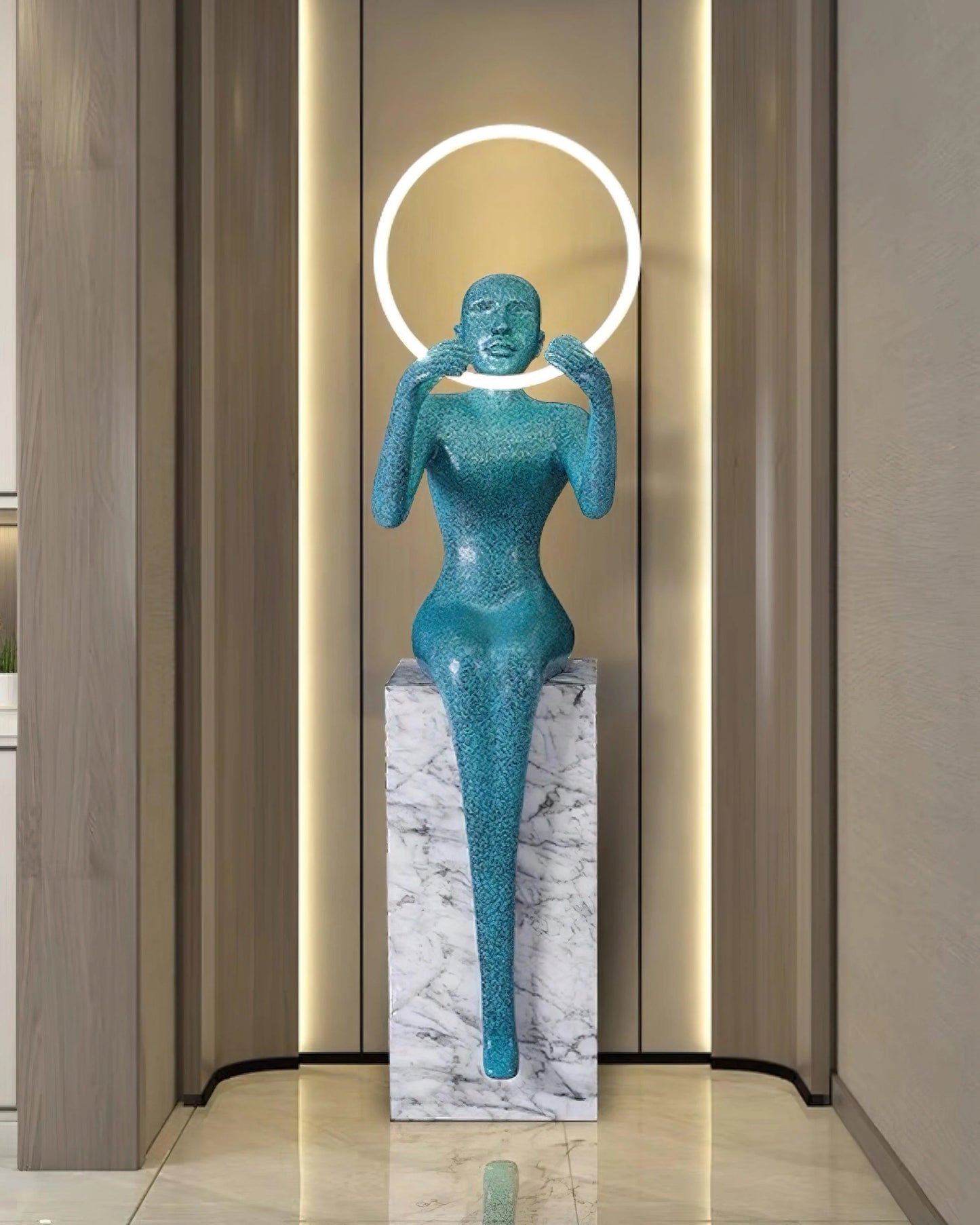 Lámpara de Pie Escultura Bella Sentada