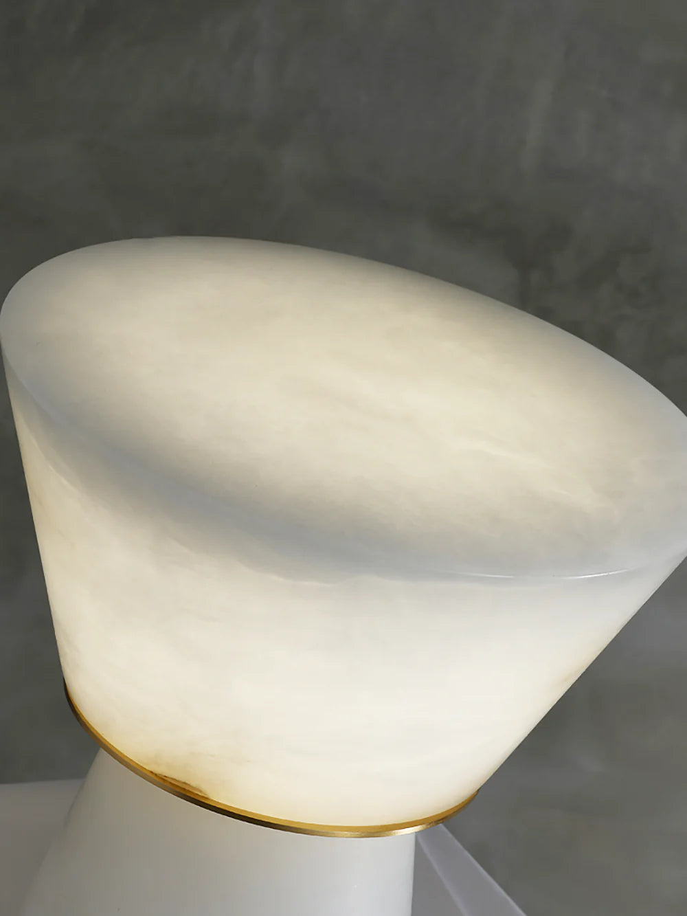 Lámpara de Mesa Cónica Beta de Alabastro