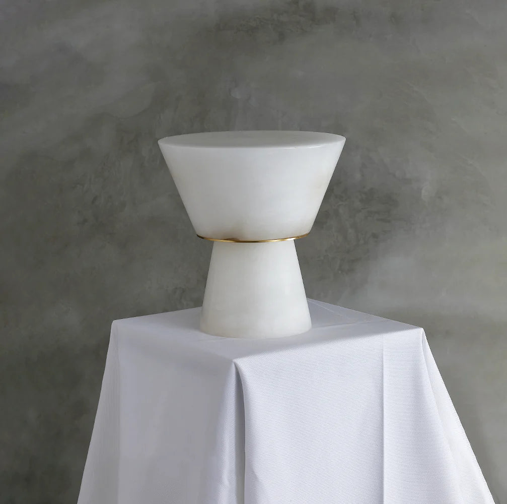Lámpara de Mesa Cónica Beta de Alabastro