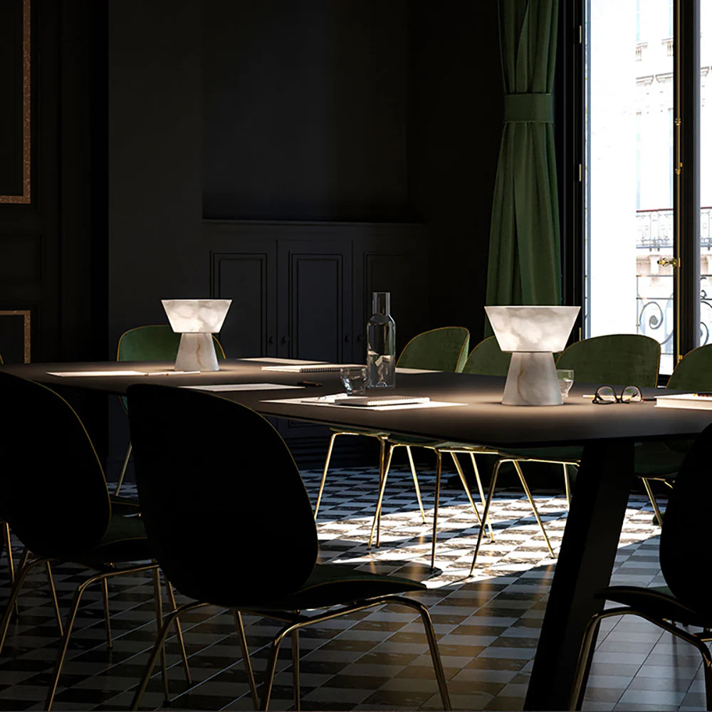 Lámpara de Mesa Cónica Beta de Alabastro