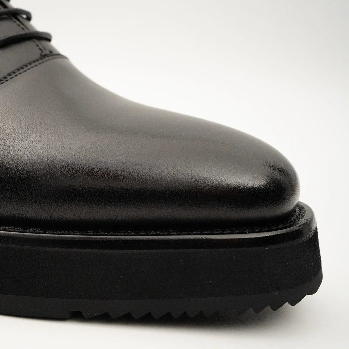 Black Plain-Toe Calf Leather Oxford Shoes
