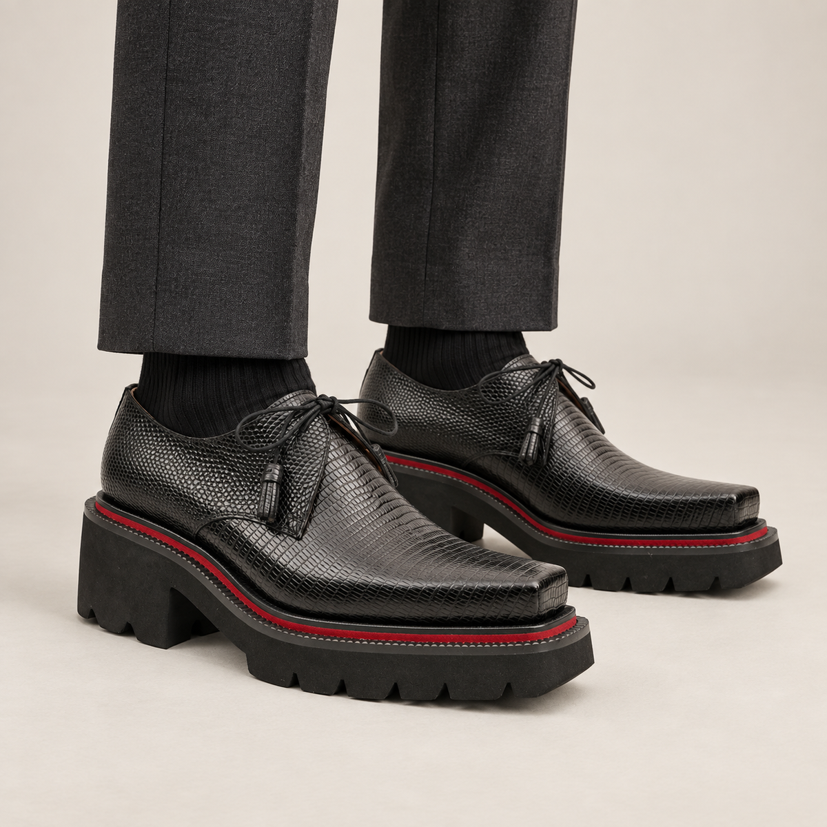 Black Lizard-Embossed Cow Leather Derby Shoes