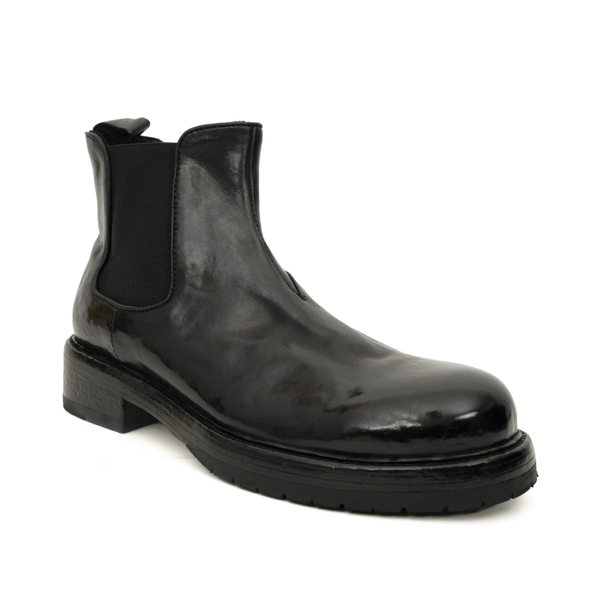 Black Plain-Toe Cow Leather Chelsea Boots