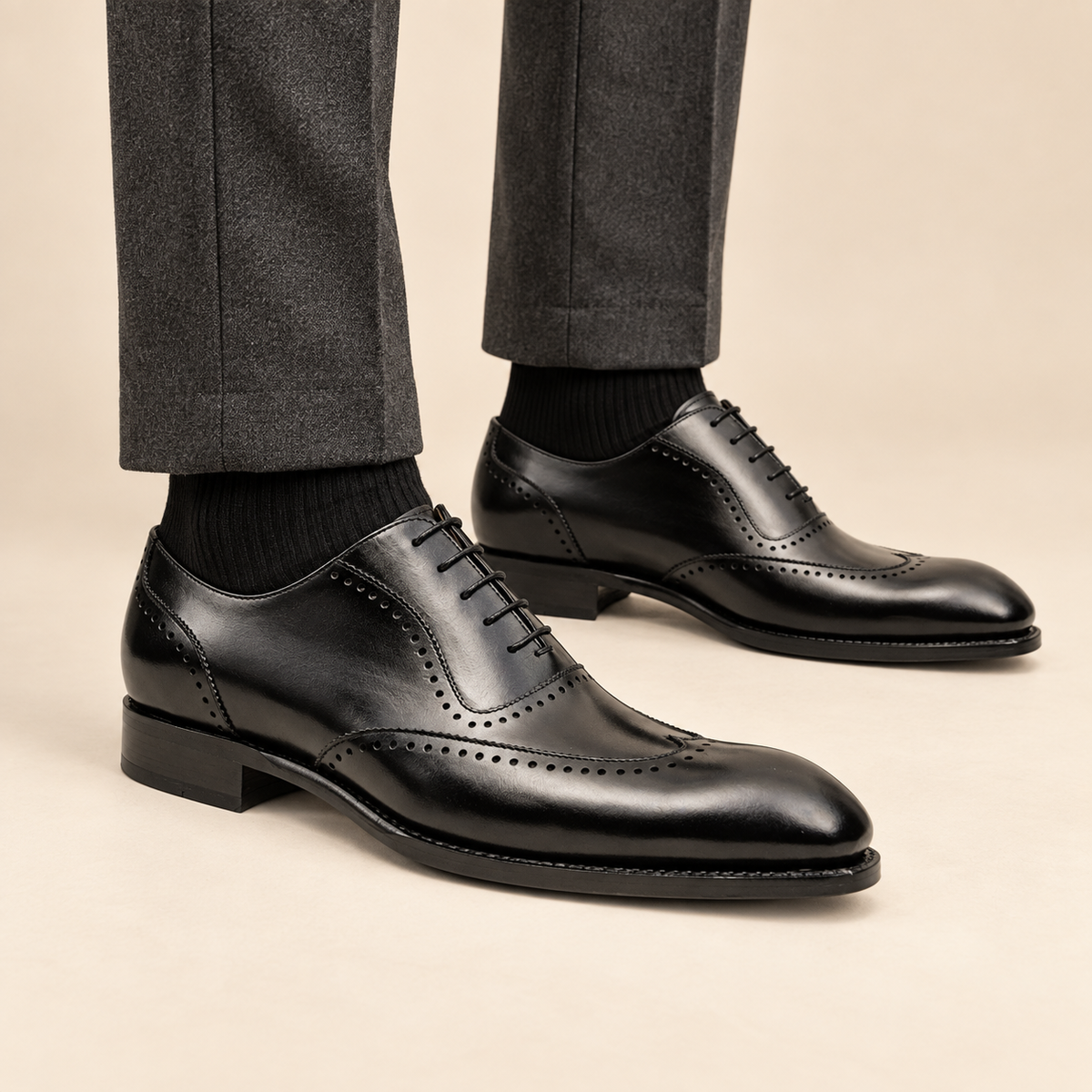Black Wingtip Cow Leather Oxford Shoes