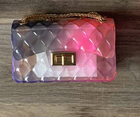 Mini bolso con solapa guateado de gelatina