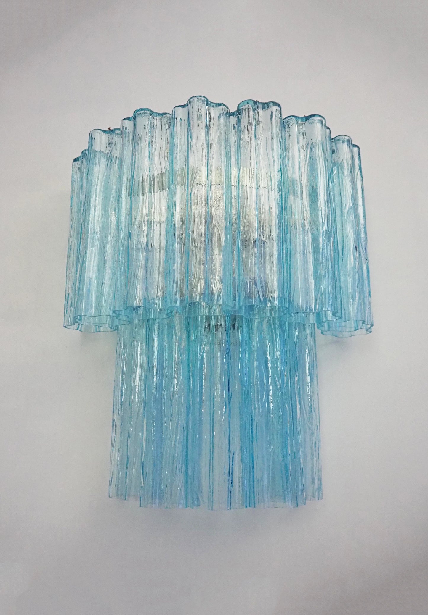 Apliques de pared de cristal de Murano azul en tubo