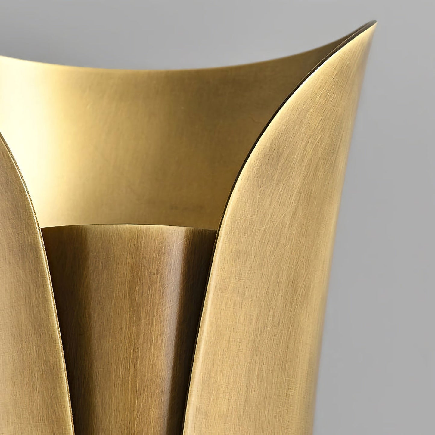 Lámpara de Pared Moderna de Bronce