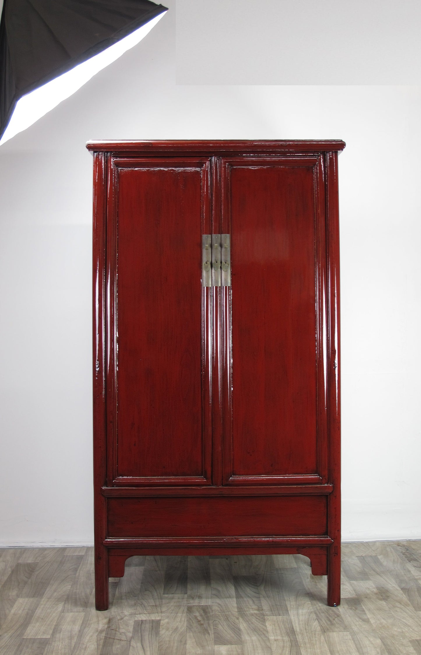 Gabinete para fideos de laca roja Z