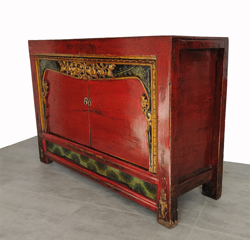 Mesa armario antigua roja de Shanxi con puertas de borde tallado