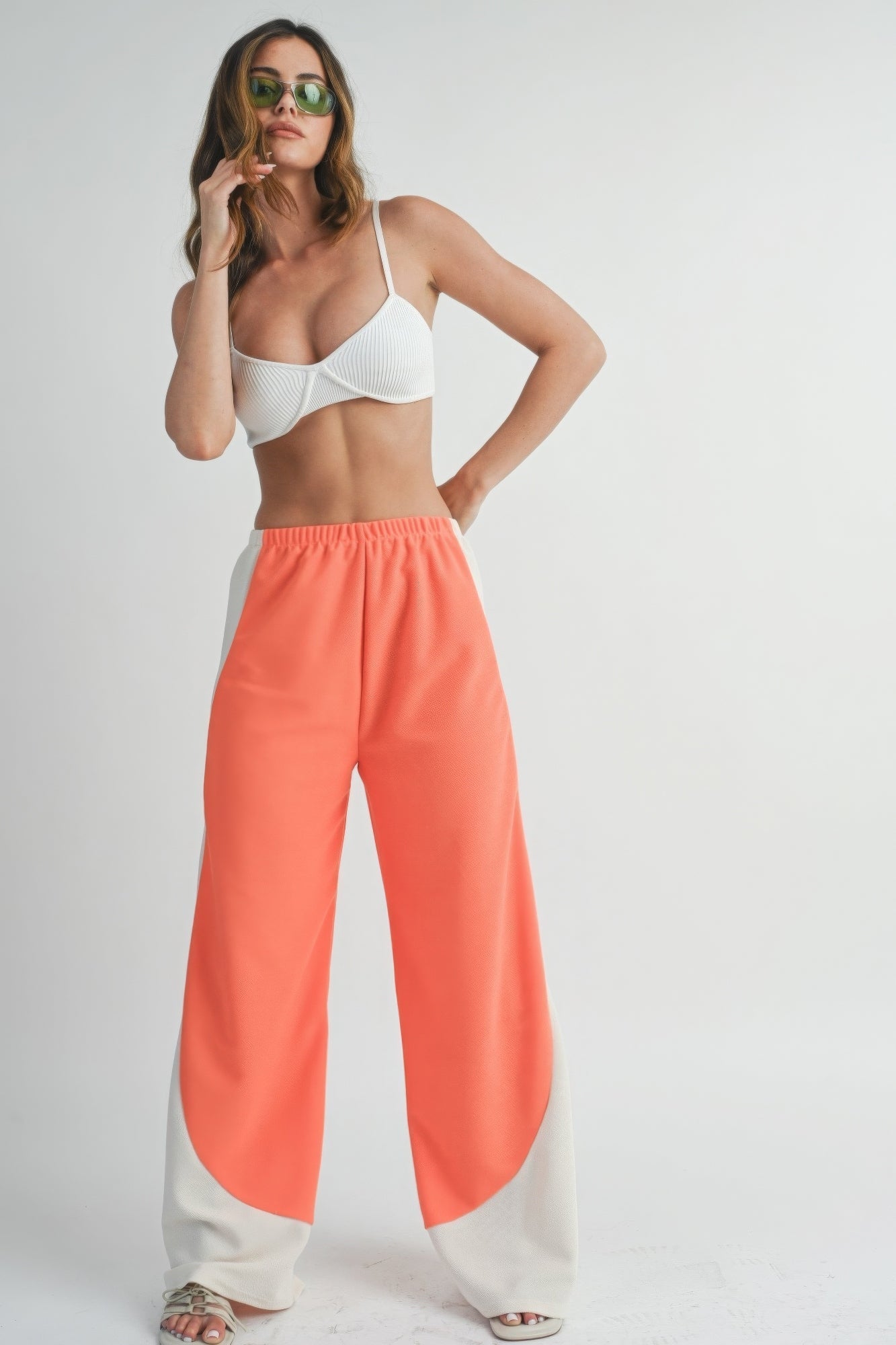 Pantalones anchos de dos tonos