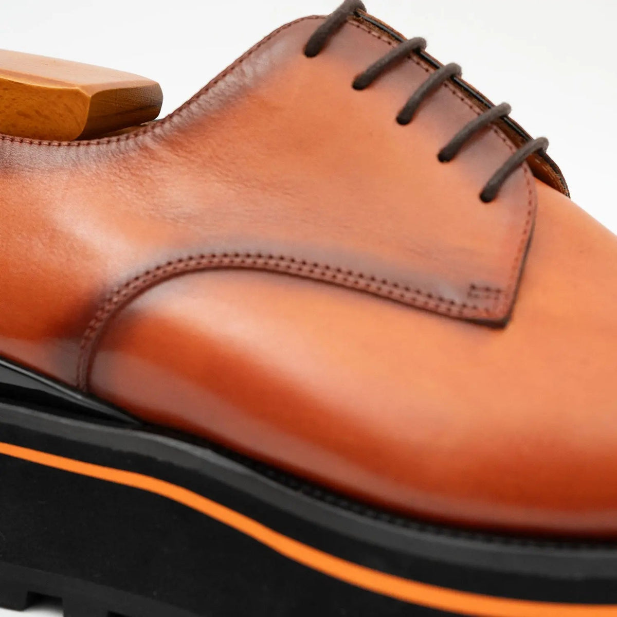 Orange-Brown Plain-Toe Cow Leather Derby Shoes