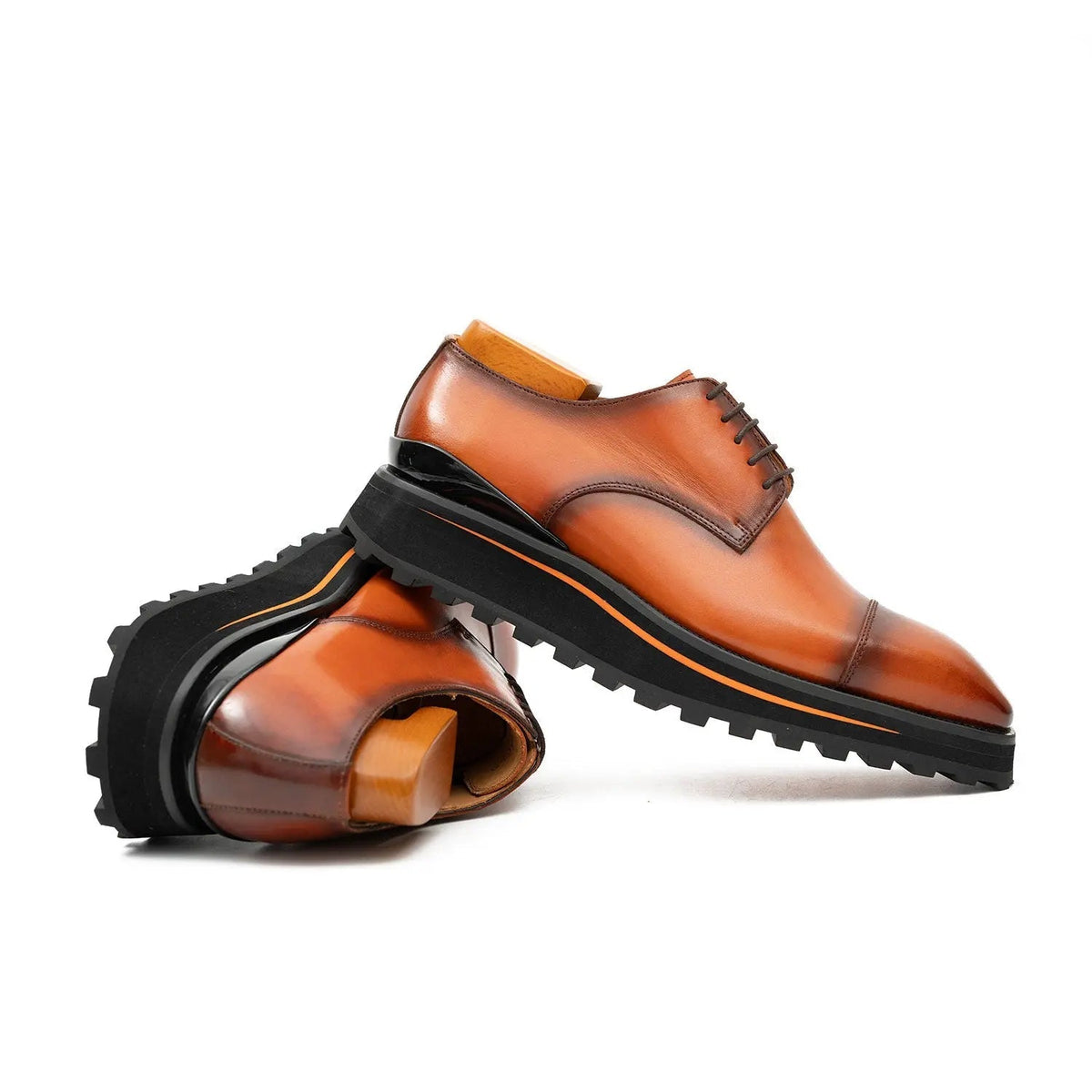 Orange-Brown Cap-Toe Cow Leather Derby Shoes