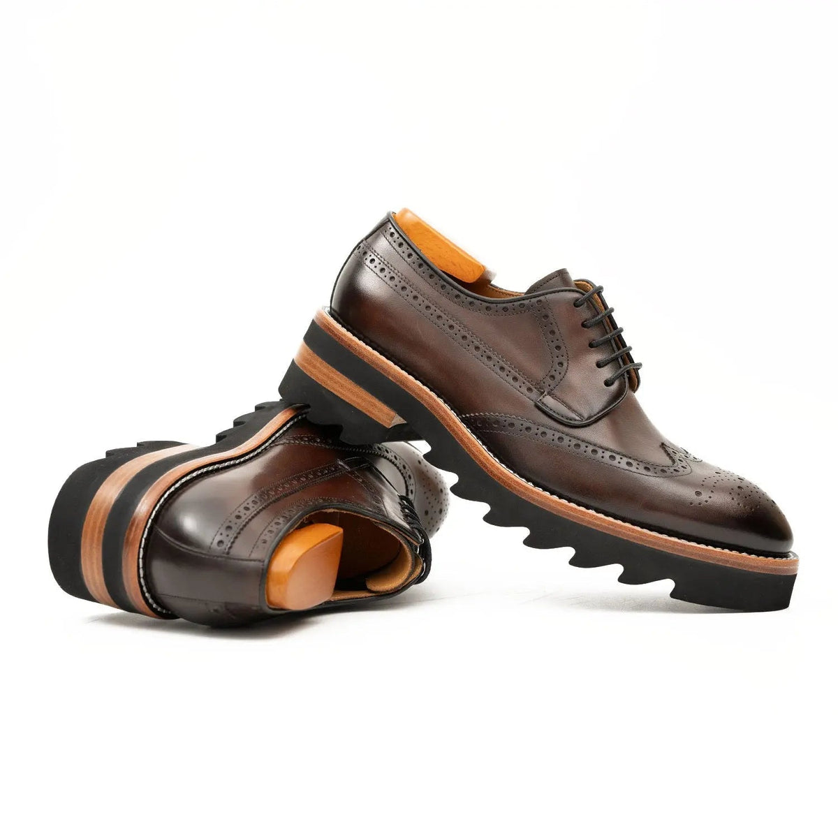 Brown Wingtip Cow Leather Derby Shoes