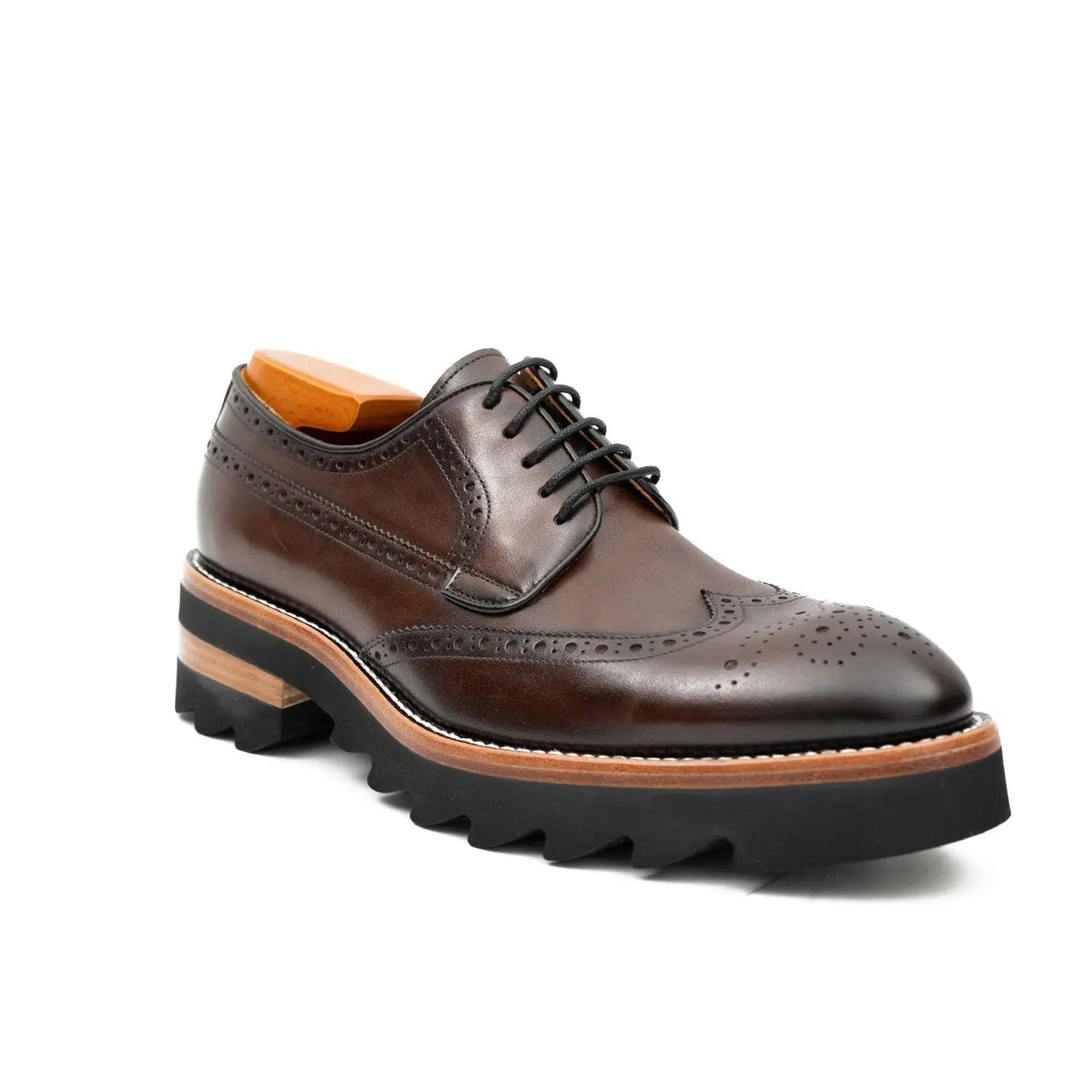 Brown Wingtip Cow Leather Derby Shoes