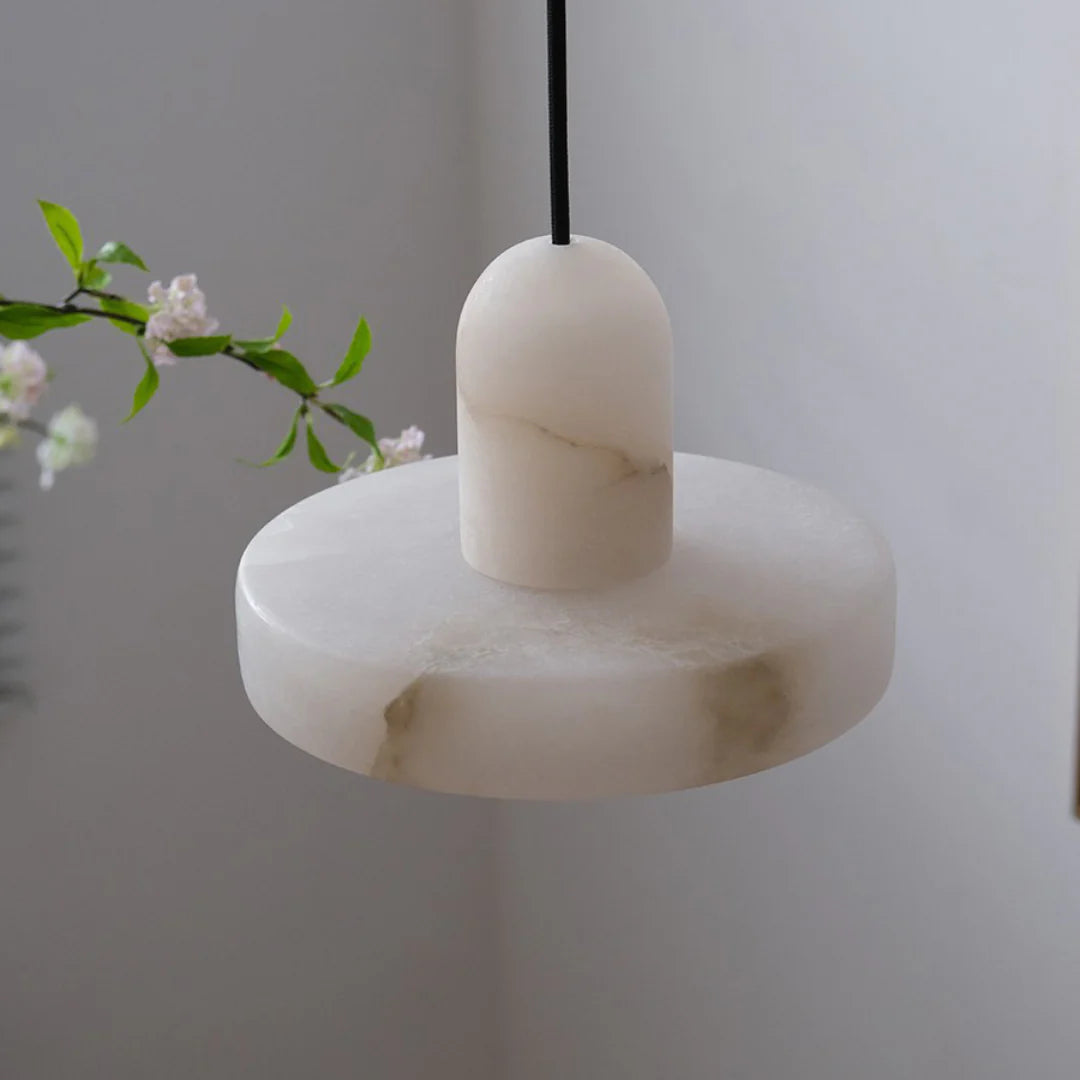 Lámpara colgante de alabastro de Carrara