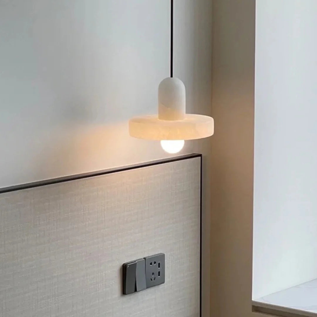 Lámpara colgante de alabastro de Carrara