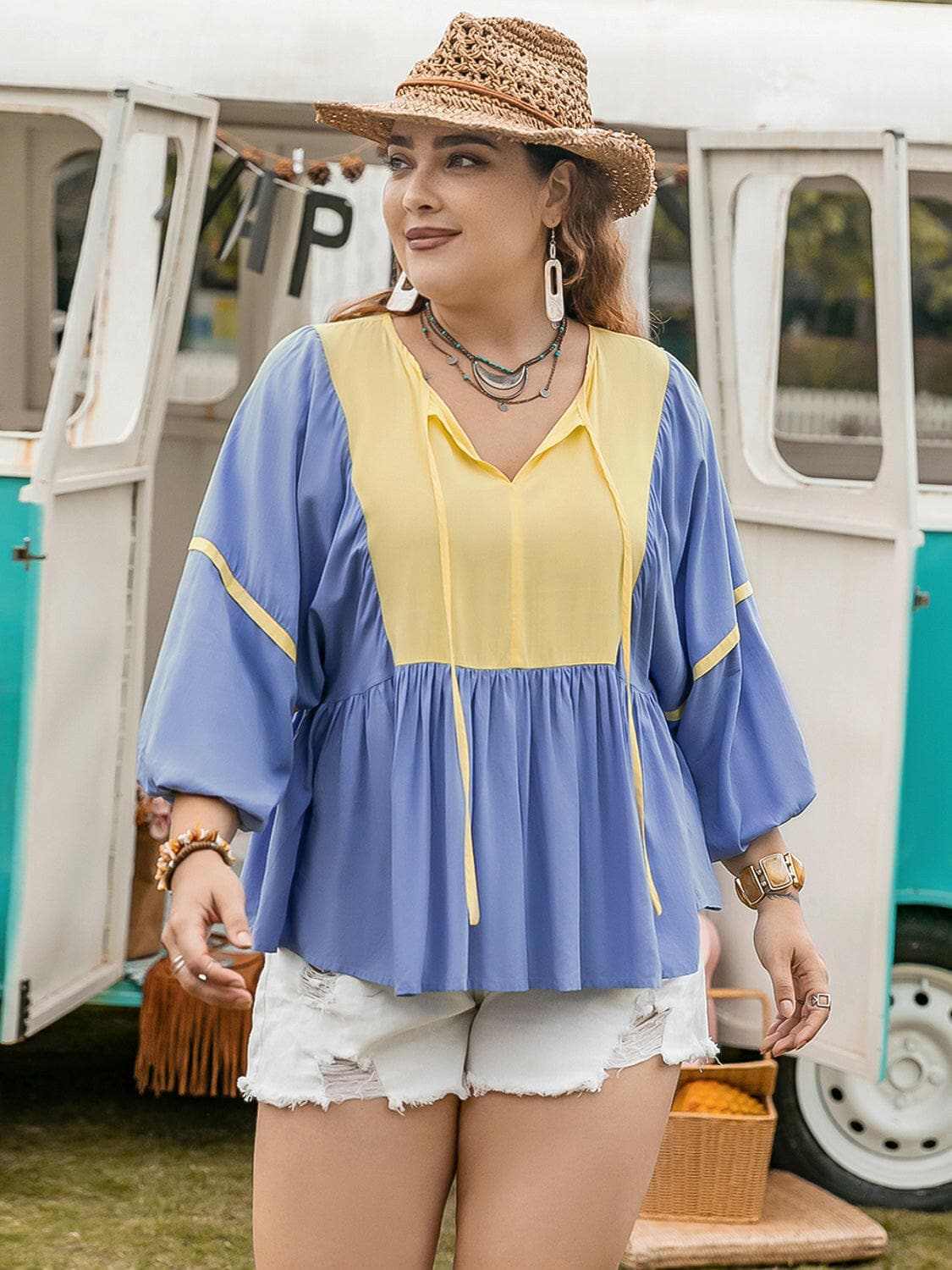 T-Shirts Trendsi just arrived - Trendsi Chic Plus Size Balloon Sleeve Blouse
