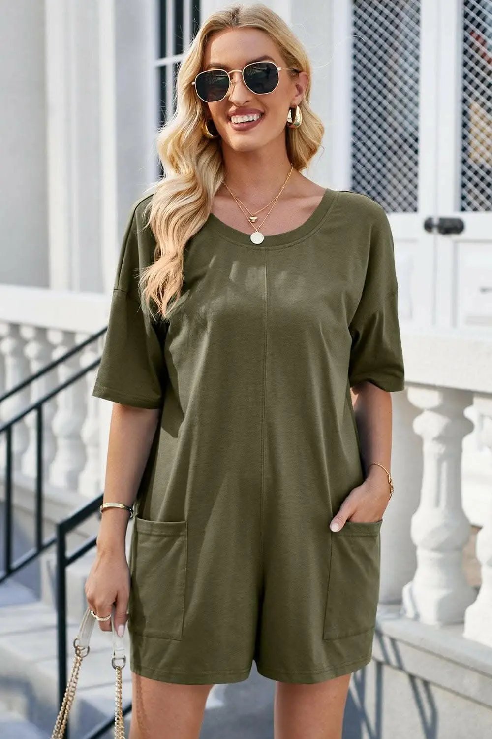 T-Shirts Trendsi just arrived - Chic backless romper with pockets