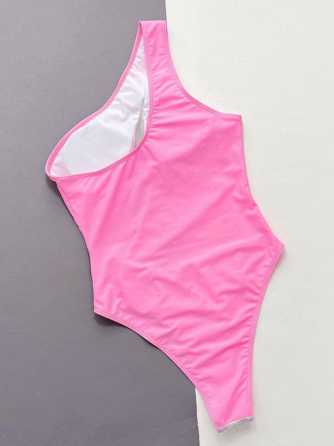 Accesorios Tendencias Traje de baño chic con paneles de contraste