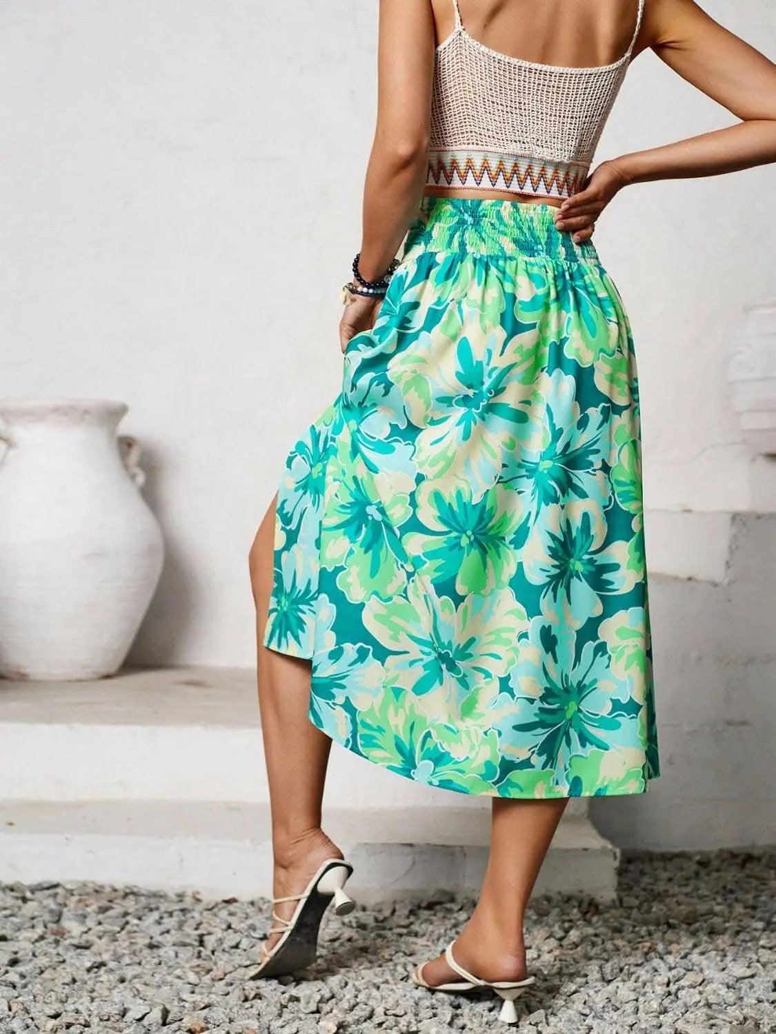 T-Shirts Trendsi Color - Chic knee-length slit skirt