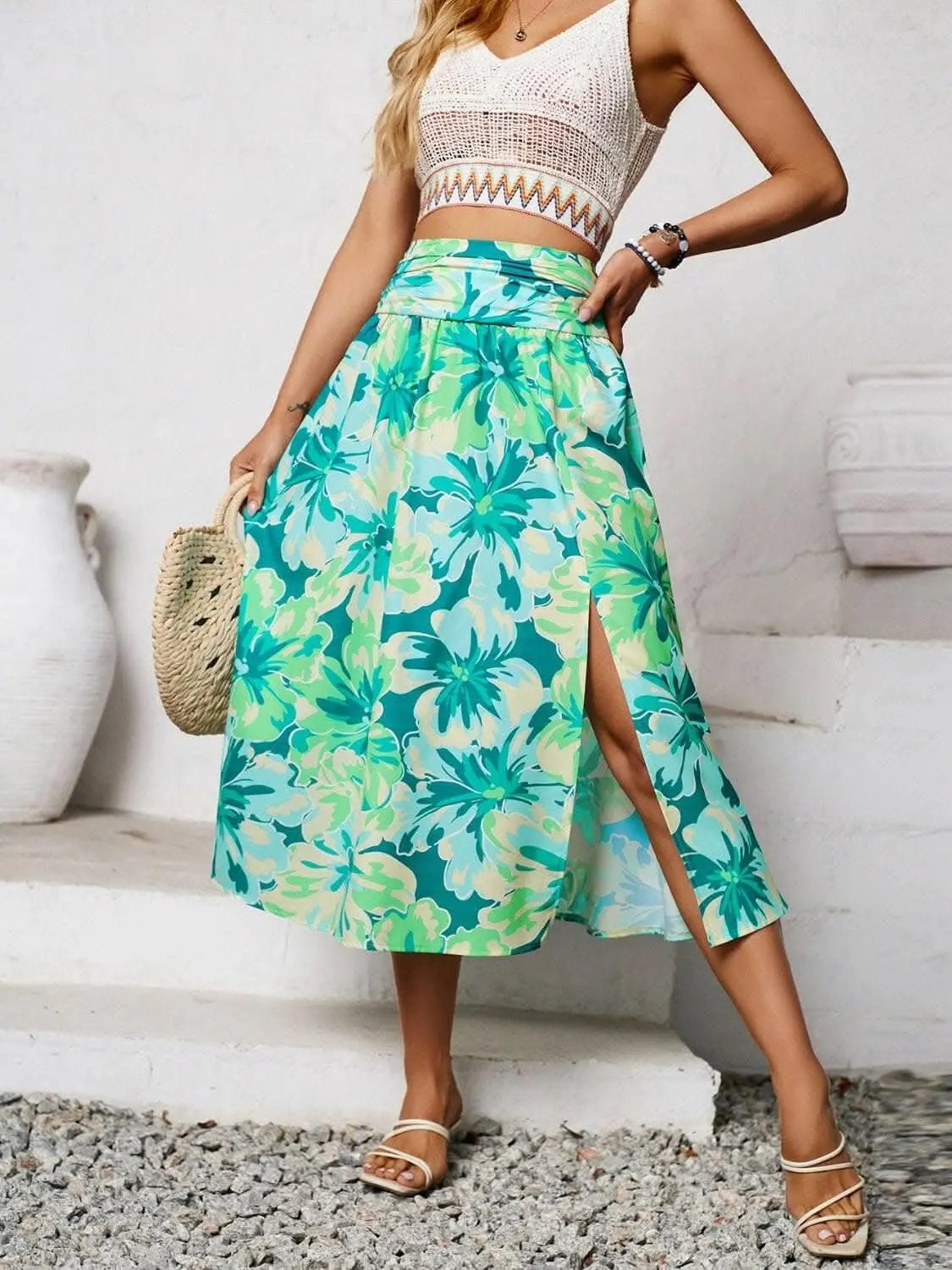T-Shirts Trendsi Color - Chic knee-length slit skirt