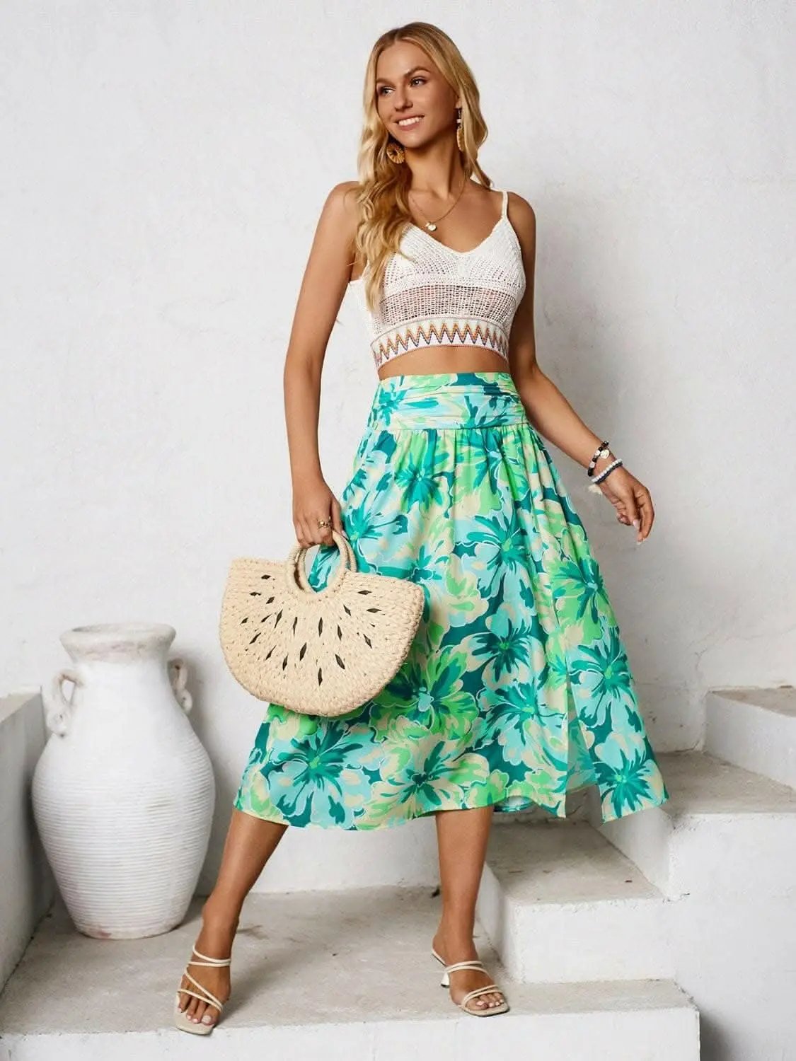 T-Shirts Trendsi Color - Chic knee-length slit skirt