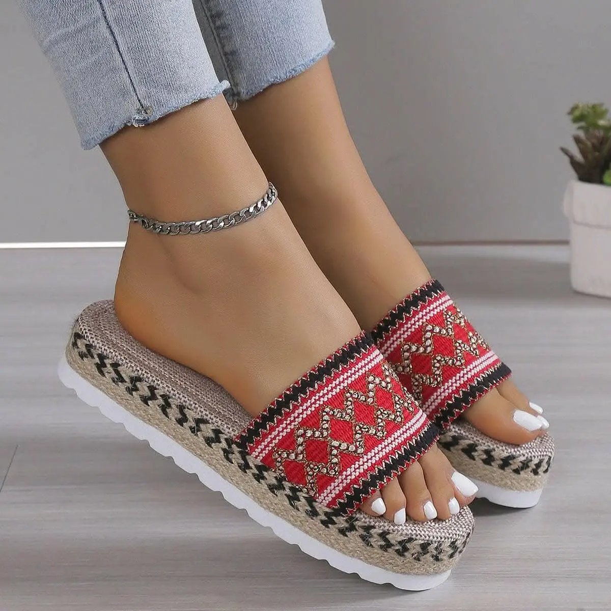 Trendsi Shoes - Chic open toe platform sandals