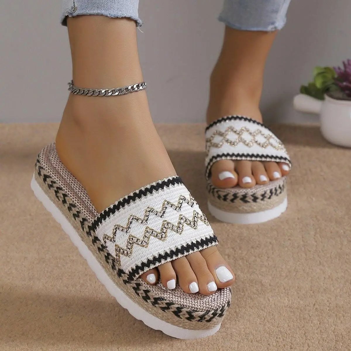 Trendsi Shoes - Chic open toe platform sandals