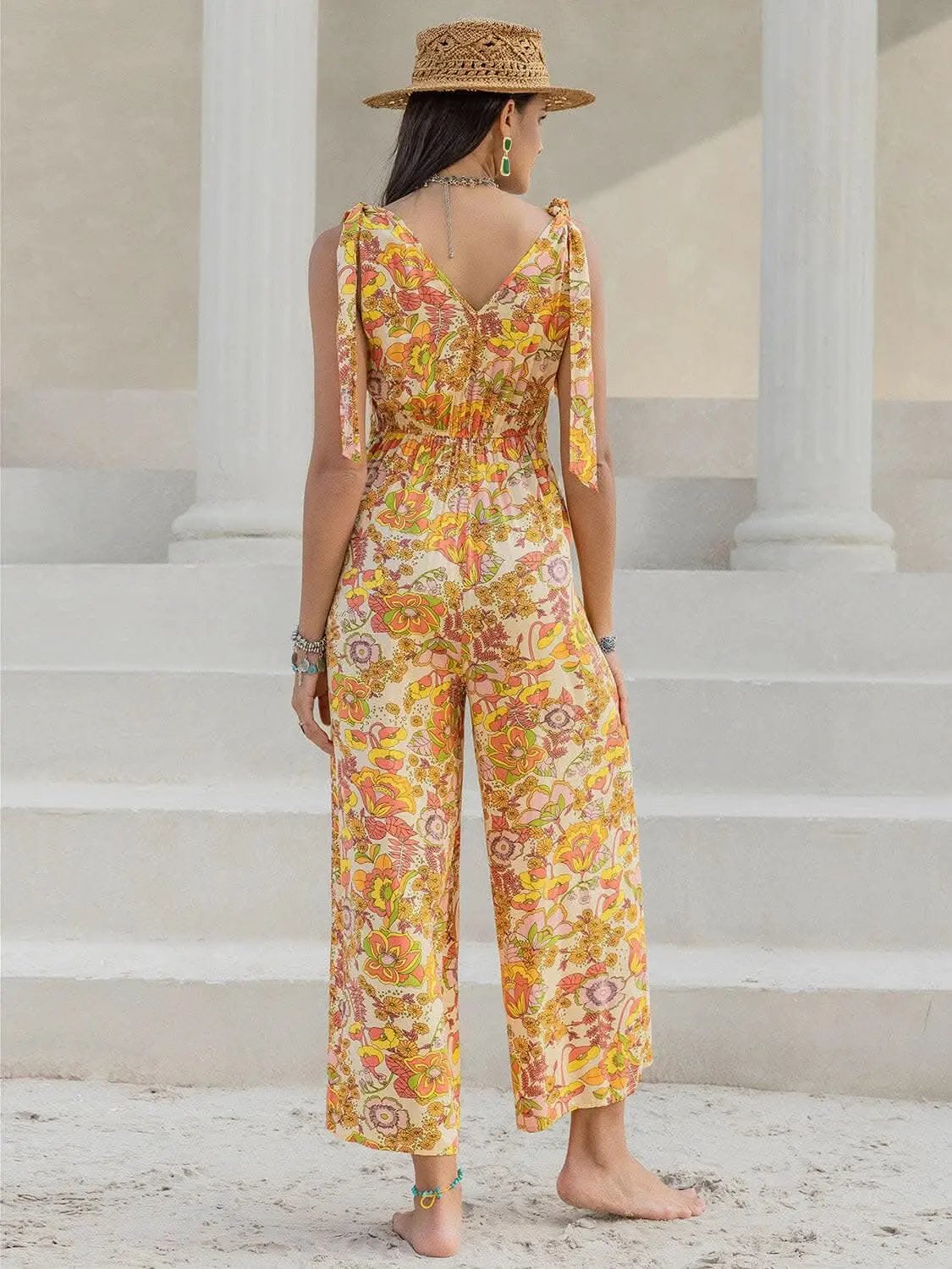 T-Shirts Trendsi just arrived - Chic printed v-neck jumpsuit