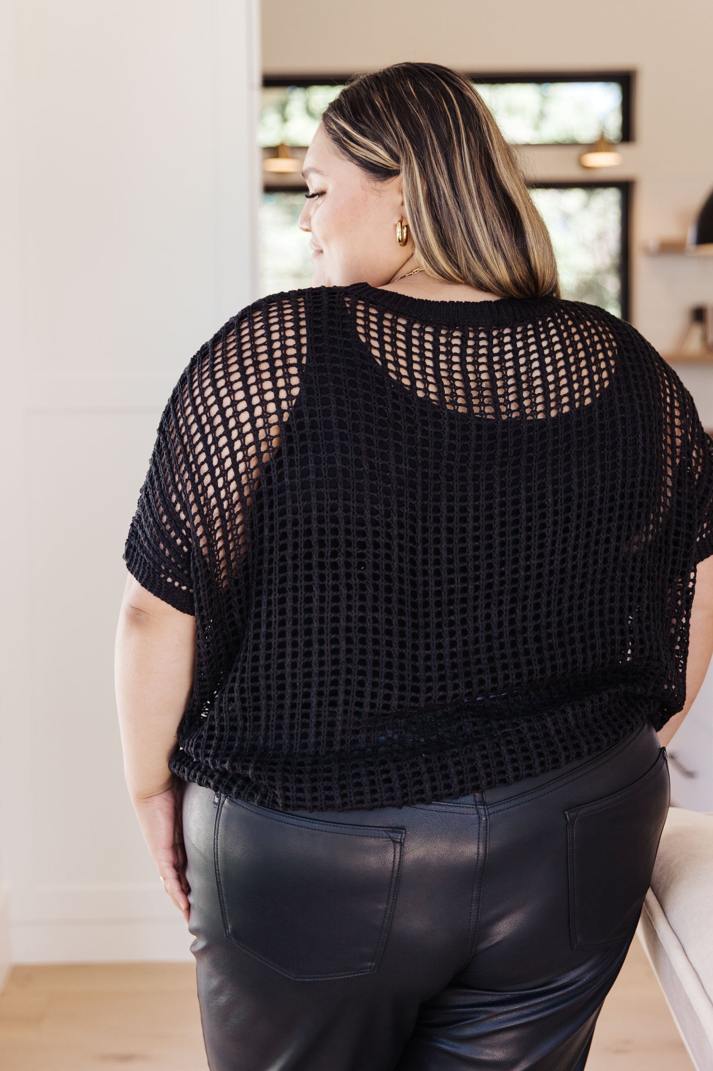 Top de rejilla Coastal Dreams en negro