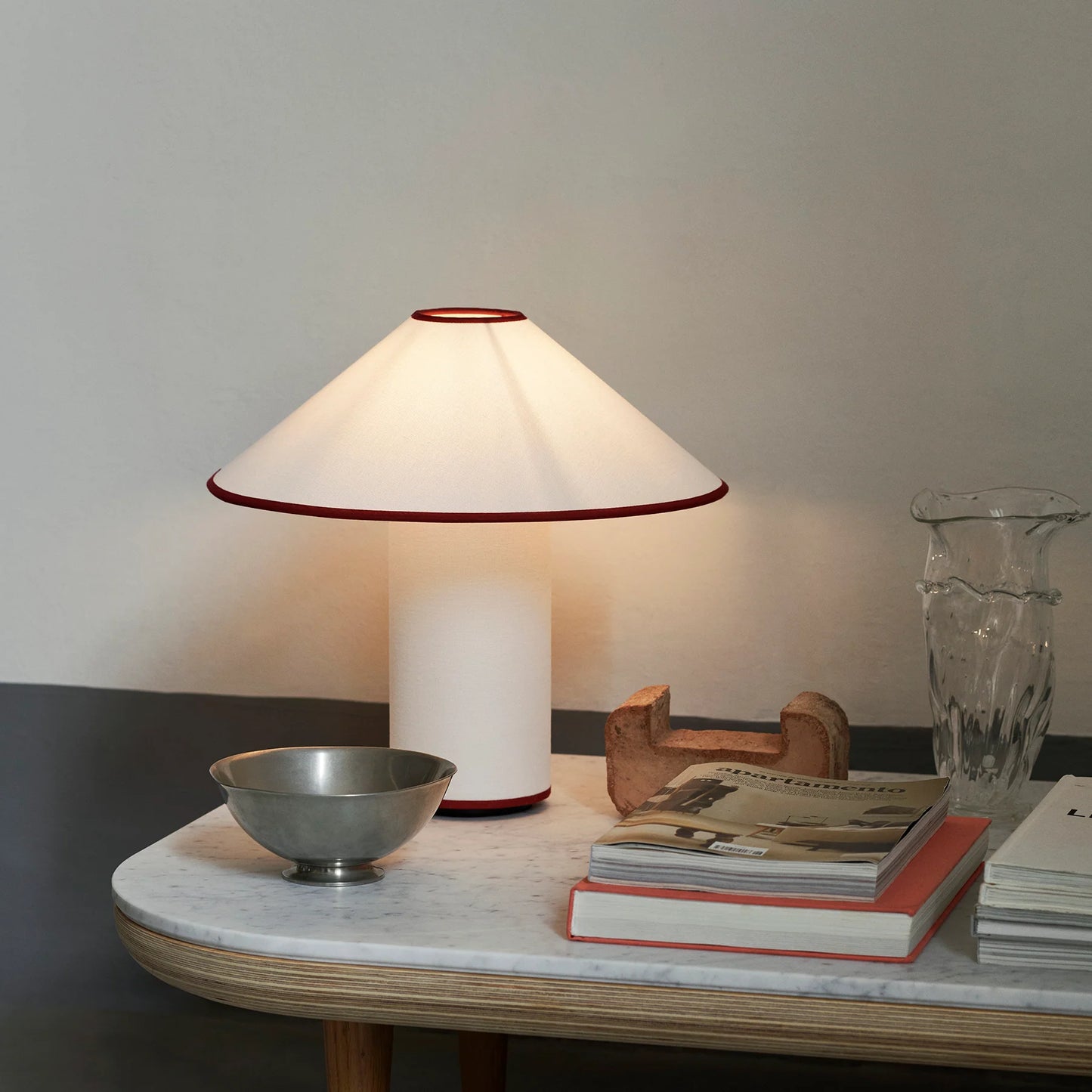 Lámpara de mesa de tela Colette