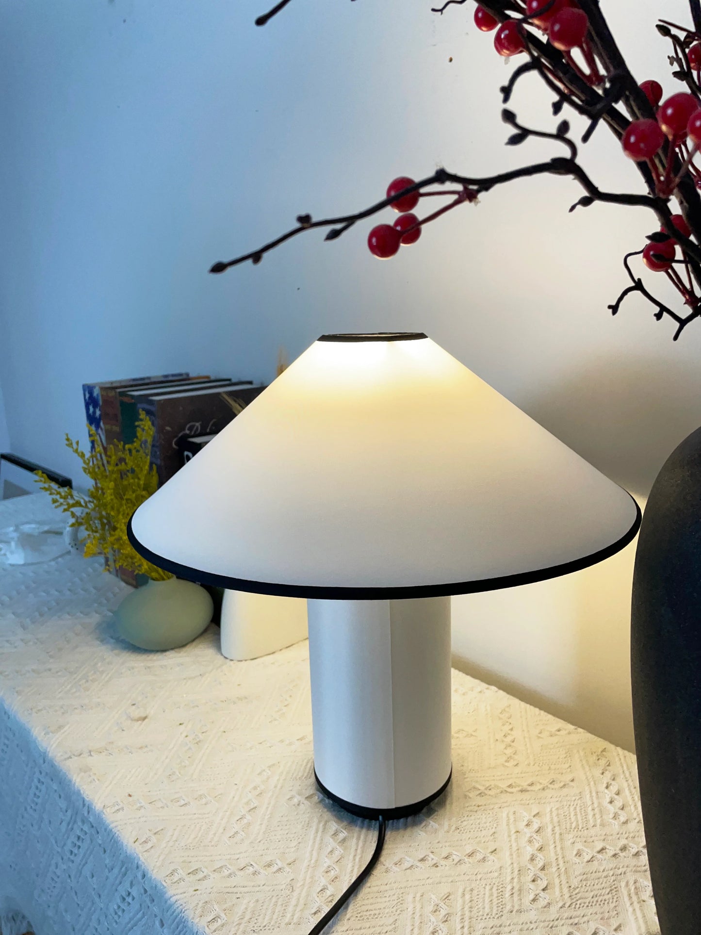 Lámpara de mesa de tela Colette
