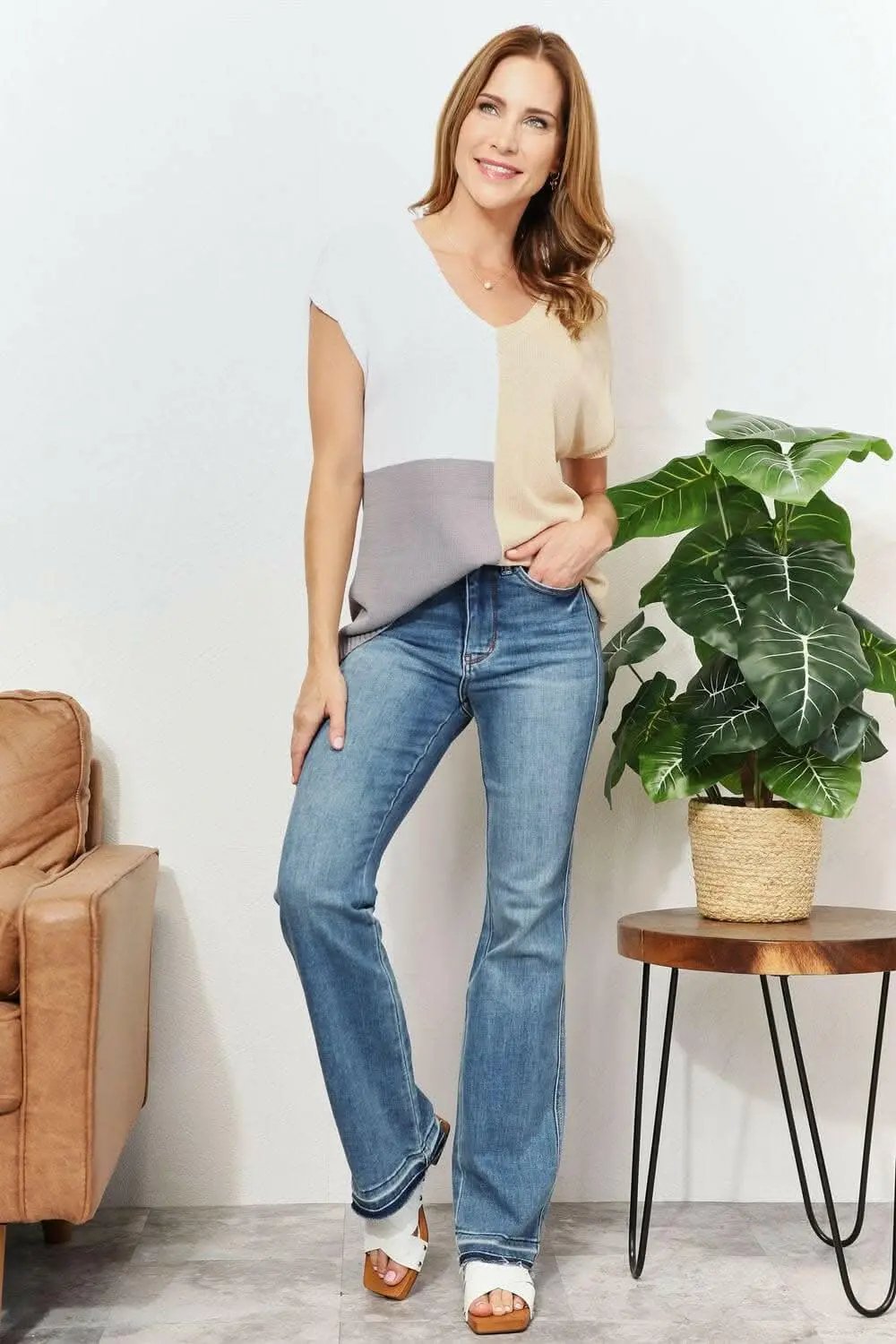 Sweaters Trendsi Color block v-neck knit top