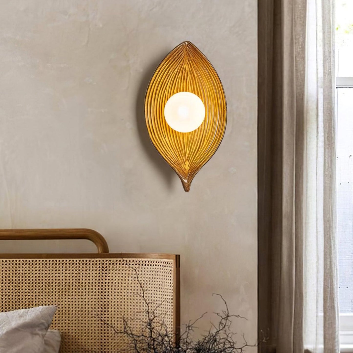 Lámpara de pared de resina con hoja nórdica contemporánea