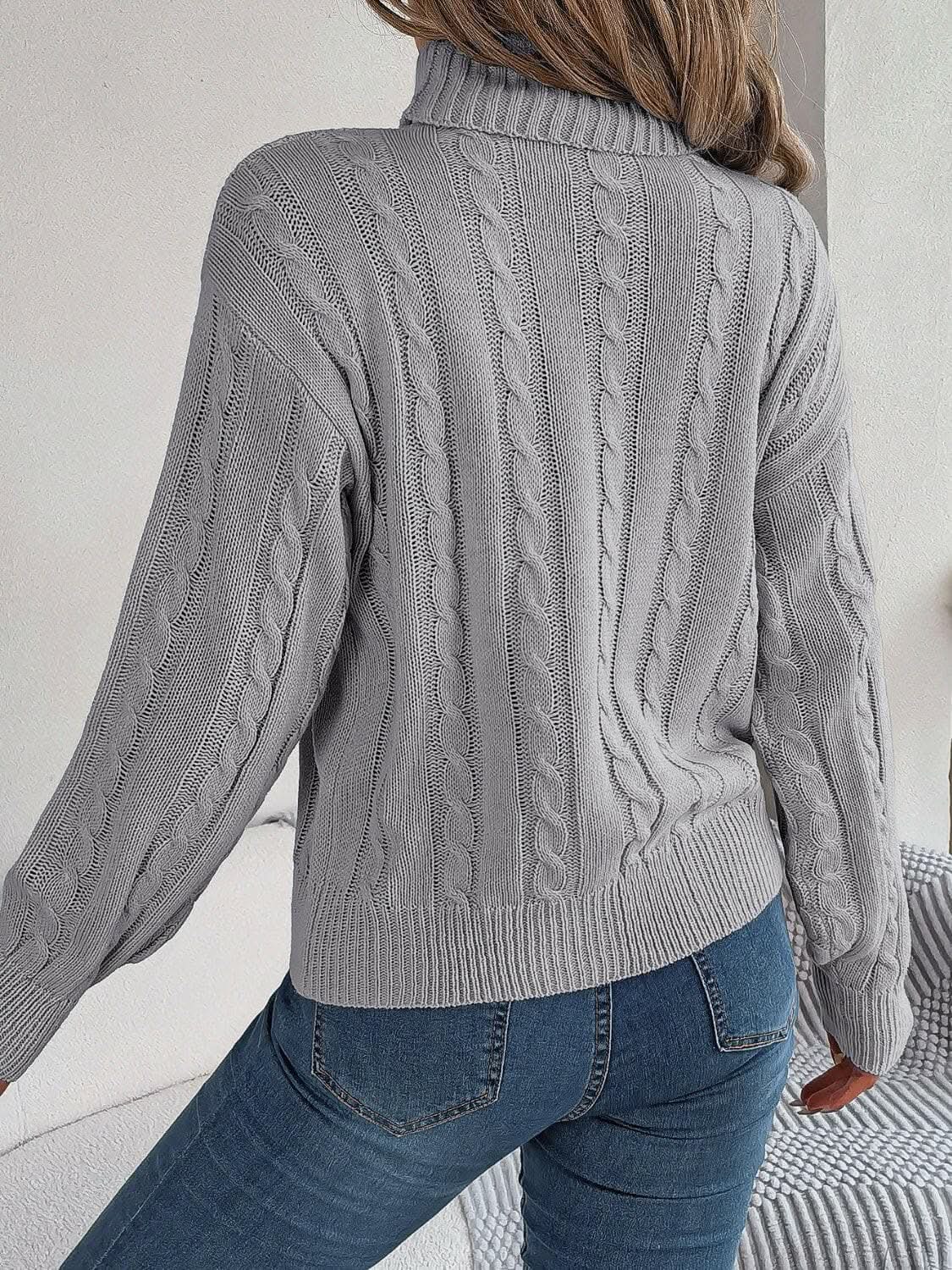 Knit Sweater Sweater - Cozy Cable-Knit - Turtleneck