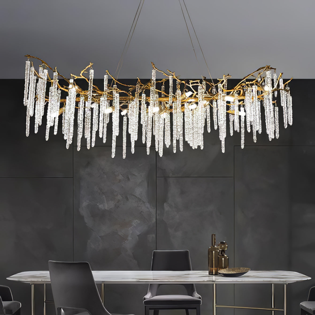 Candelabro de latón con ramas de carámbanos de cristal