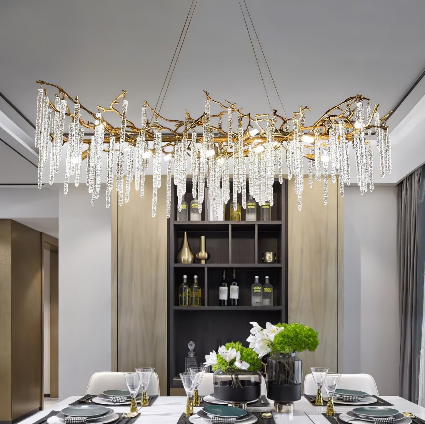 Candelabro de latón con ramas de carámbanos de cristal