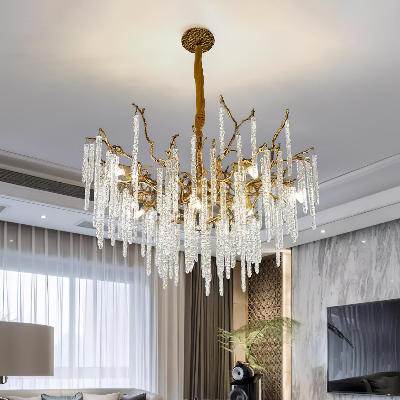Candelabro de latón con ramas de carámbanos de cristal