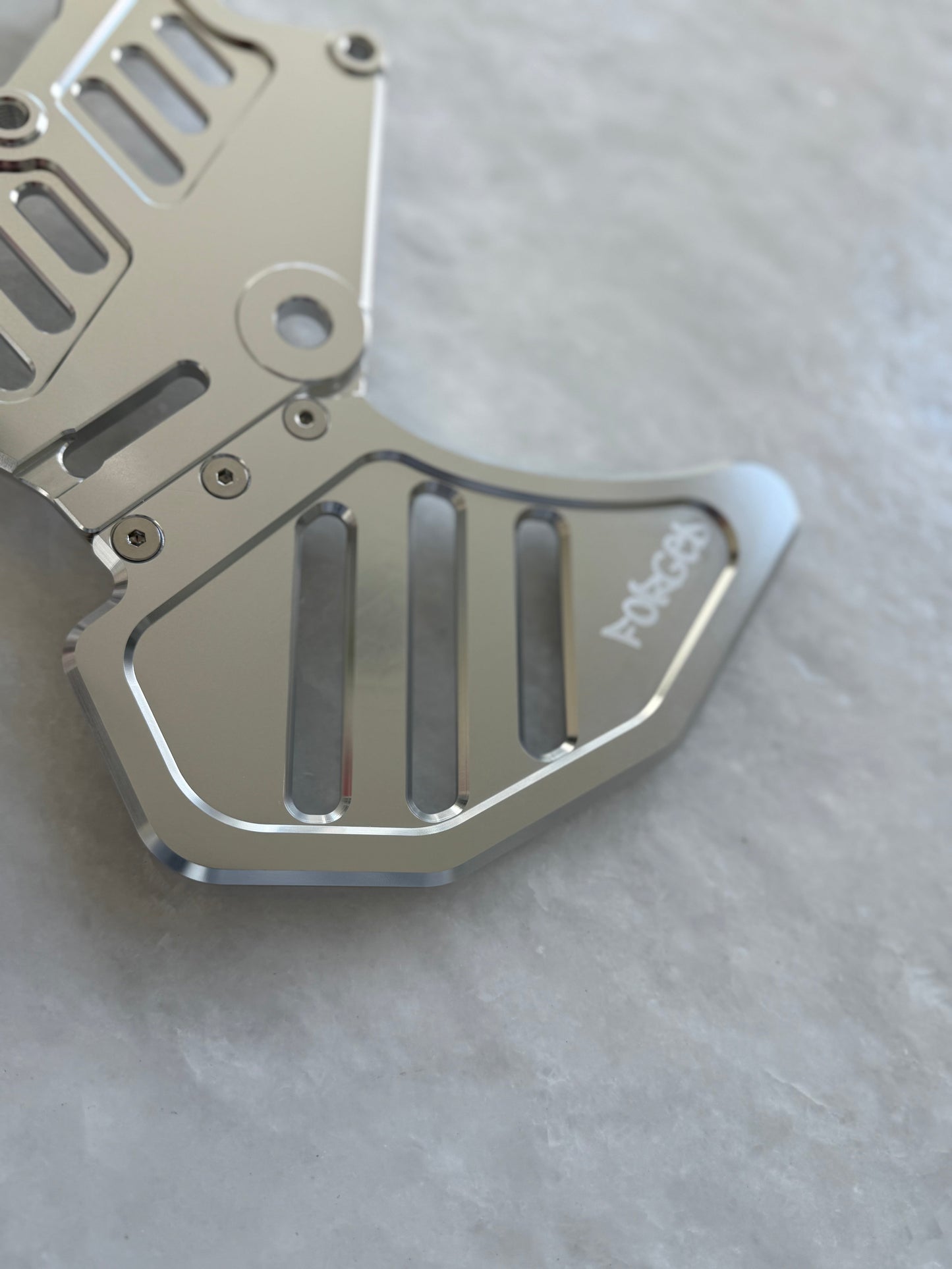 Soporte de pinza doble de E-Moto de metal con protector de disco