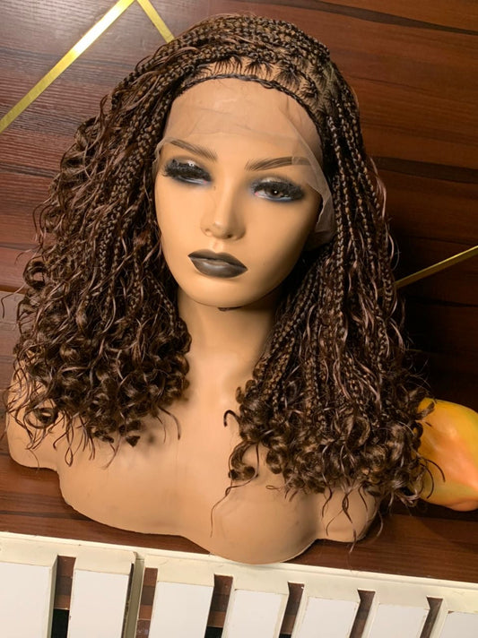 Trenzas boho cortas color marrón