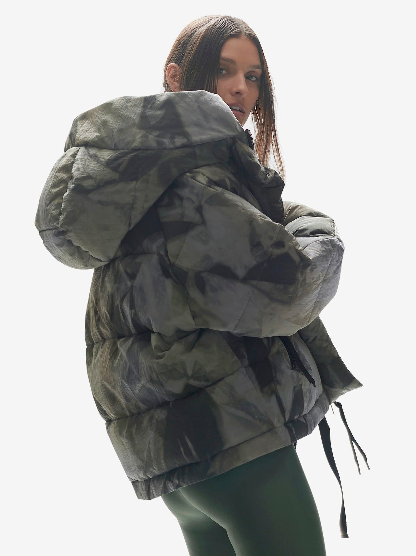 Short Down Puffer - Rekall Tie