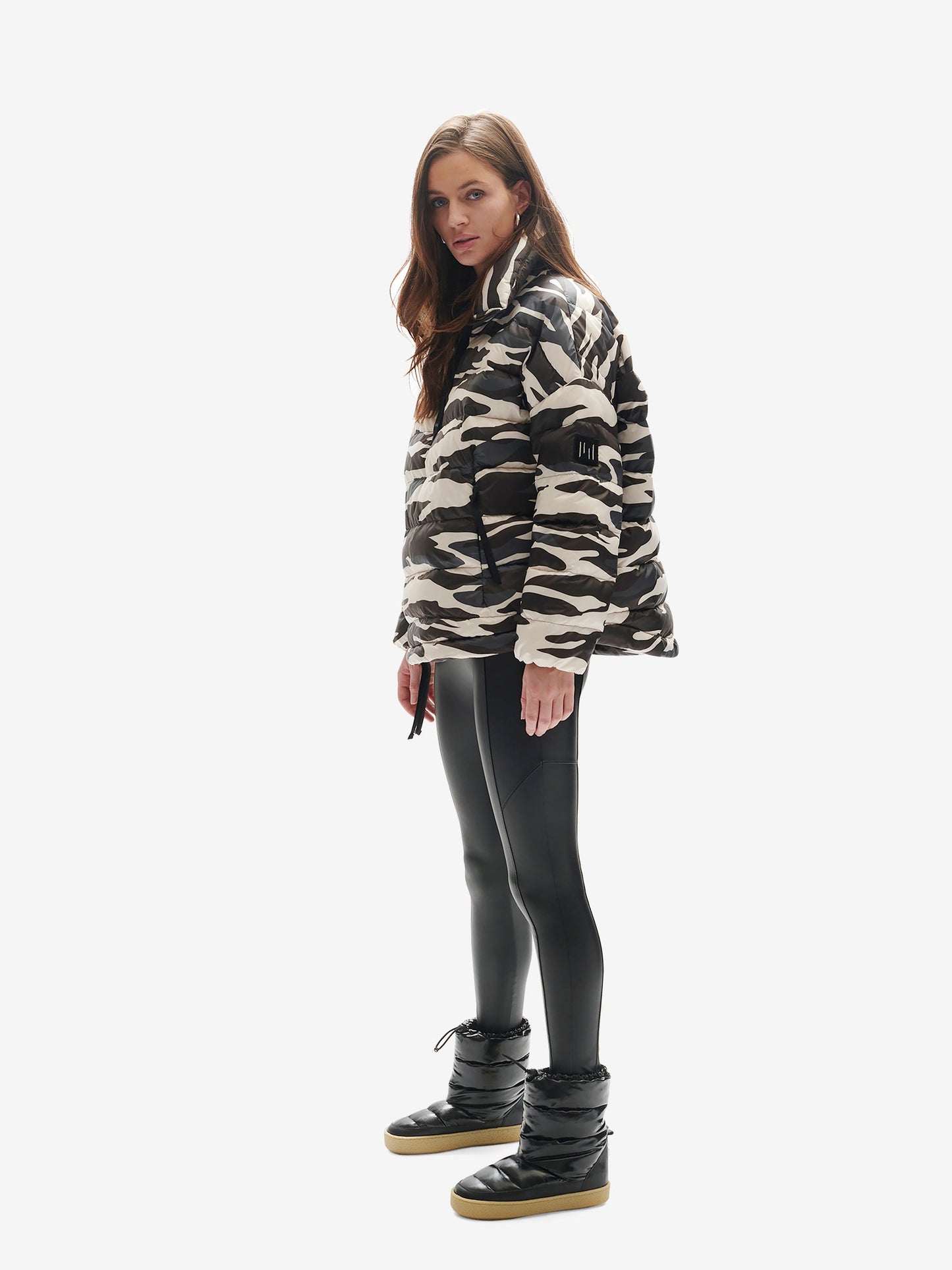 Down Half Zip - Zebra