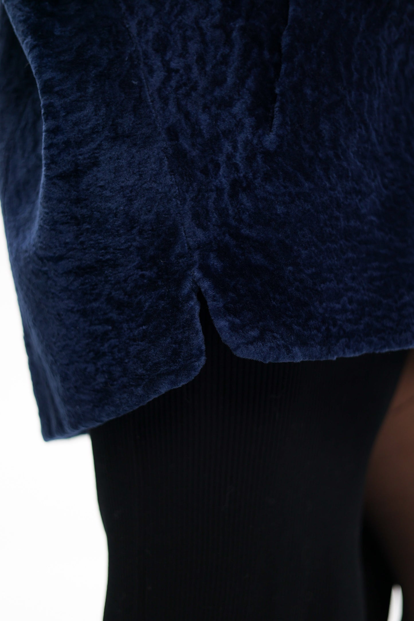 Chaqueta de piel de cordero auténtica con ribete de zorro plateado