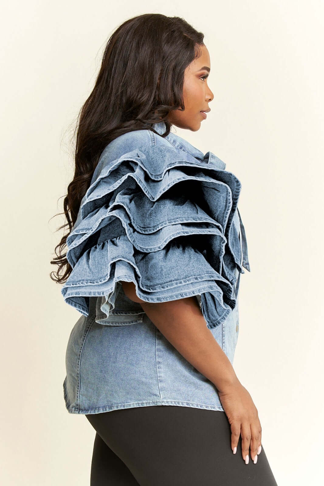 Blusa vaquera con lazo y mangas con volantes {GRAN ELASTICIDAD}