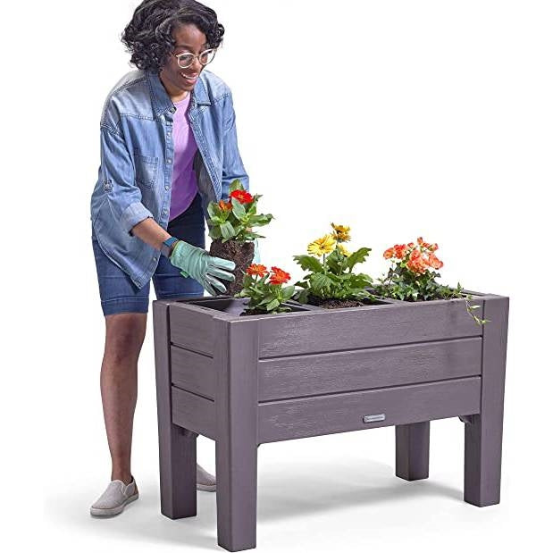 Jardinera elevada rectangular de plástico color expreso con bandejas extraíbles