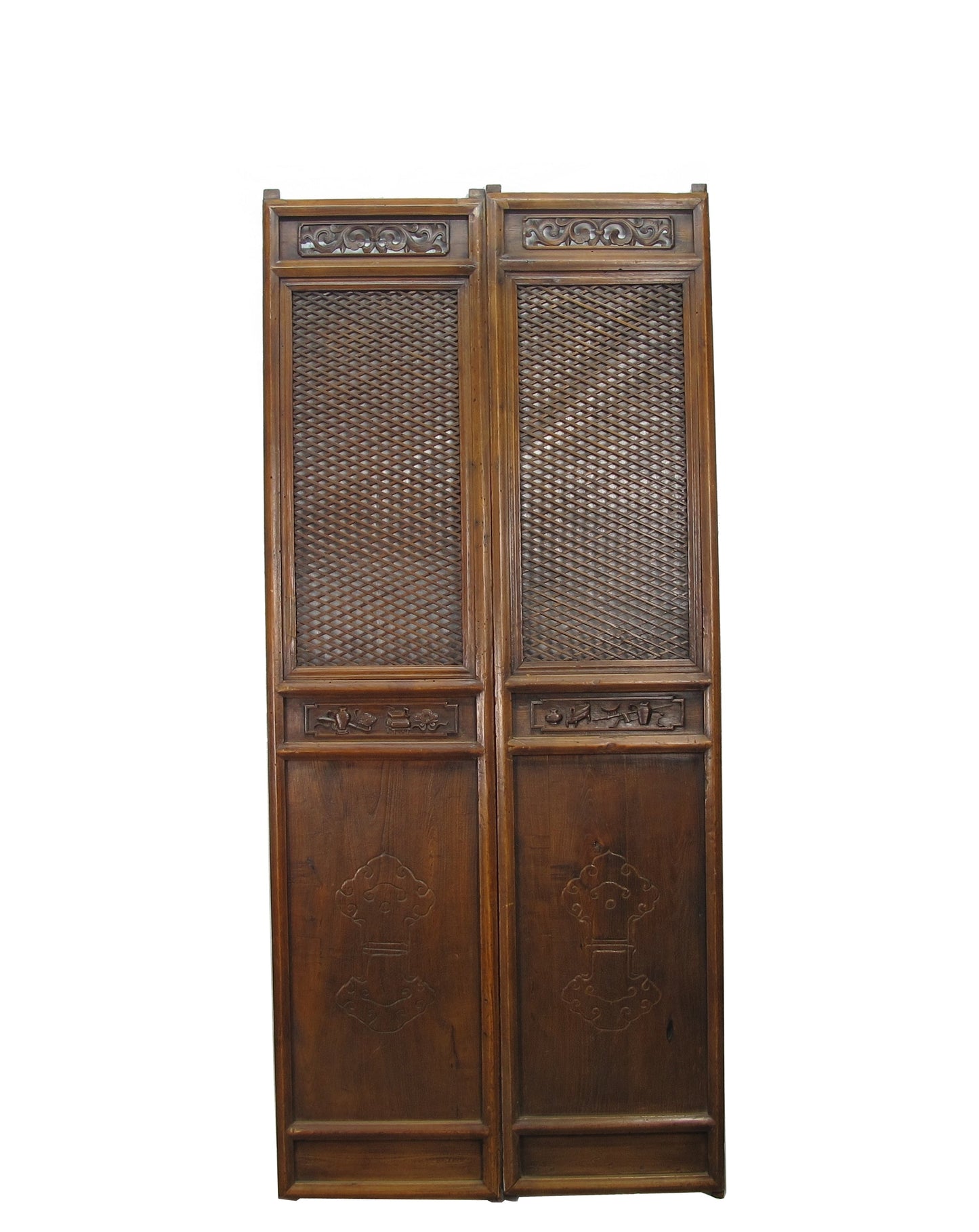 Par de hermosos paneles de puertas con celosías