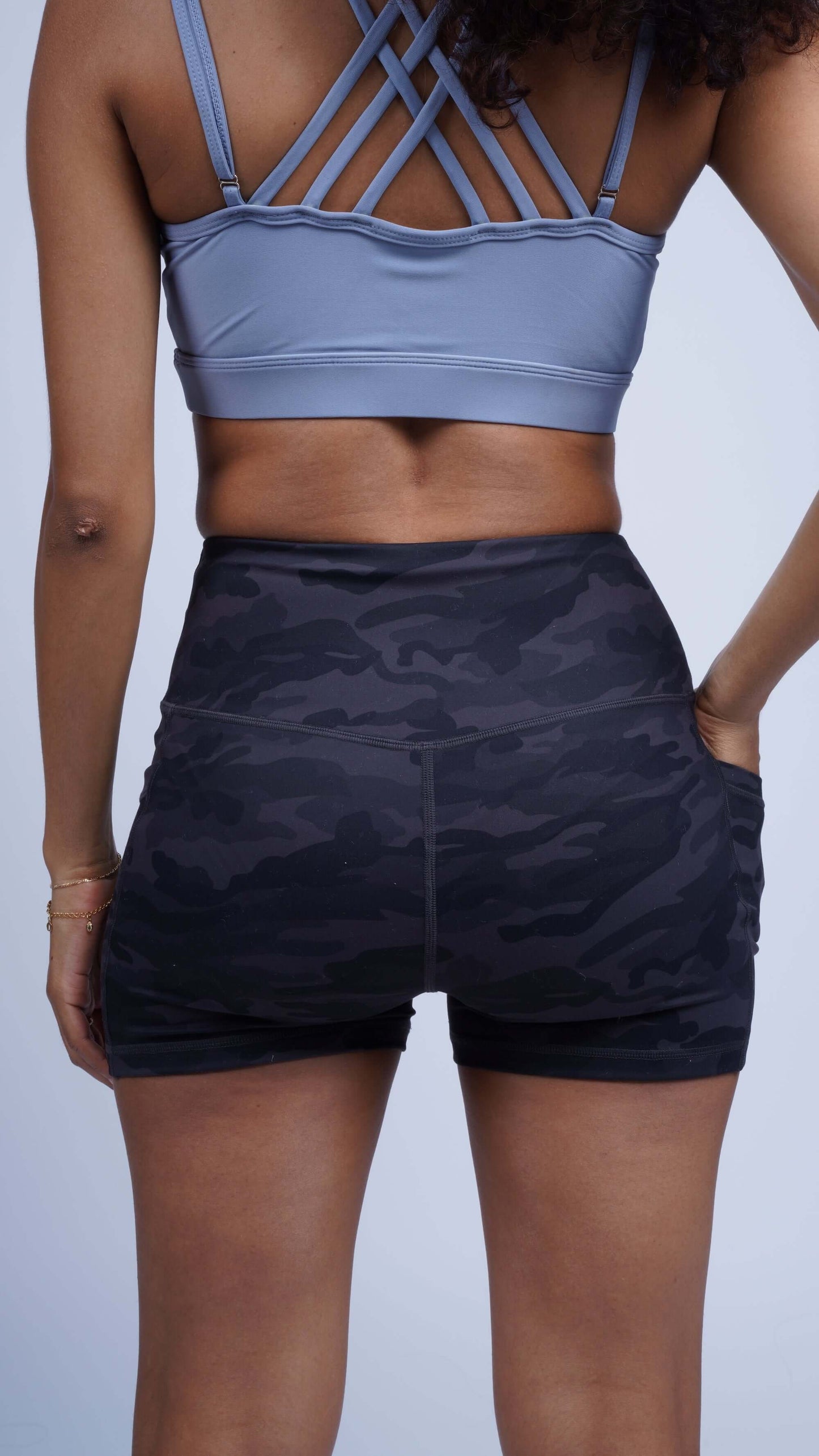 Three Pocket Basic Short