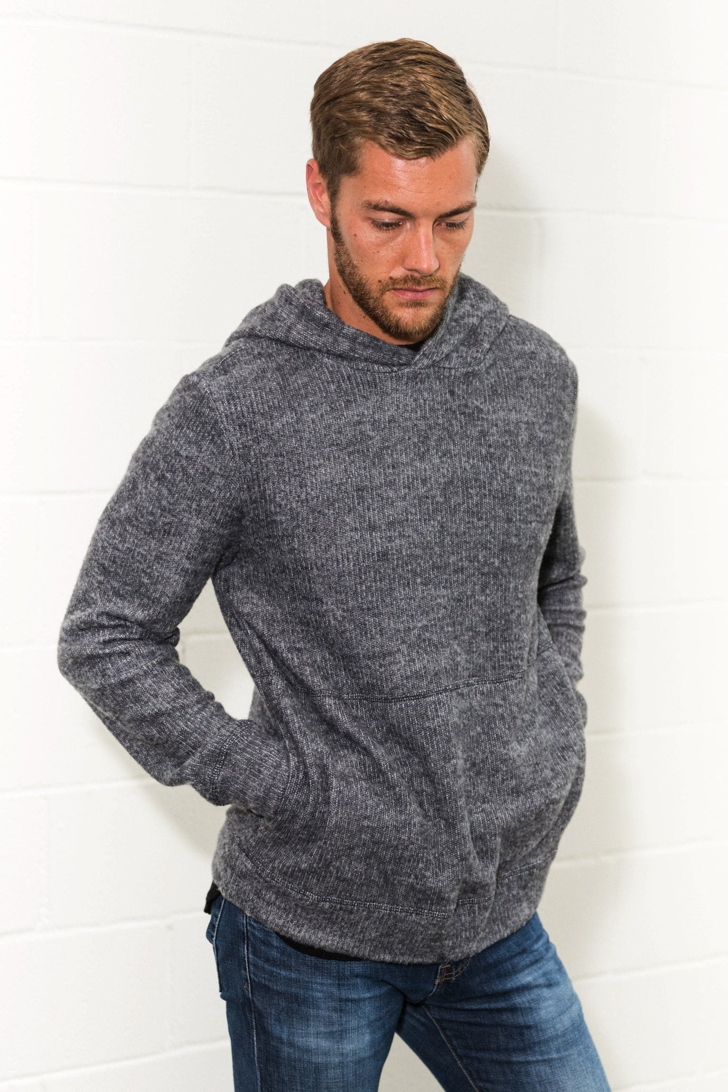 Sudadera con capucha de punto suave jaspeado para hombre