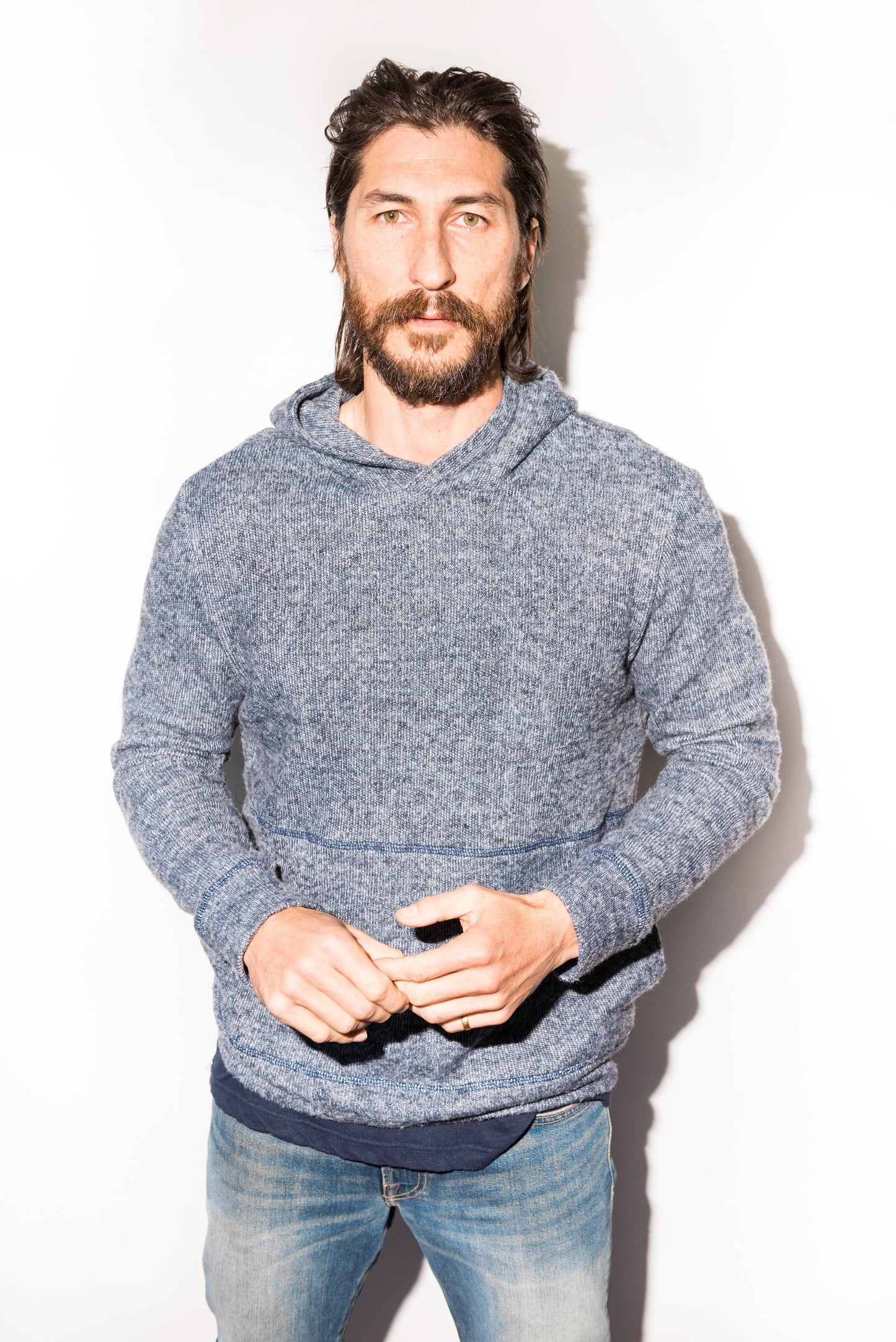 Sudadera con capucha de punto suave jaspeado para hombre